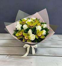 Букет цветов из:  Орхидеи и Розы #REPLACE_PRED# Малой Пурге