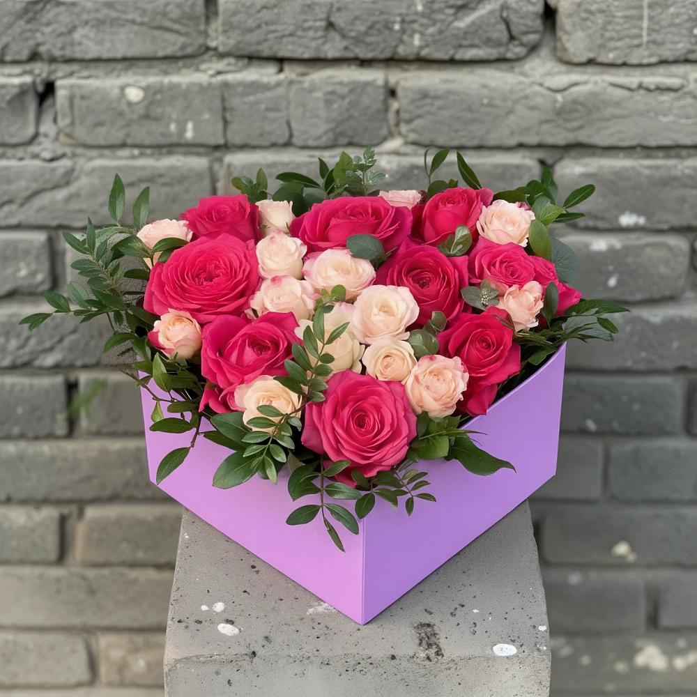 Цветочная композиция из Розы в коробке в Малой Пурге