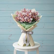 Букет цветов из:  Орхидеи и Розы #REPLACE_PRED# Малой Пурге