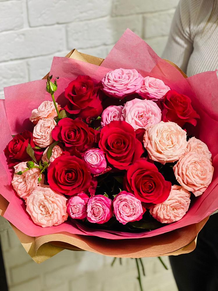 Букет цветов из: Розы в Малой Пурге