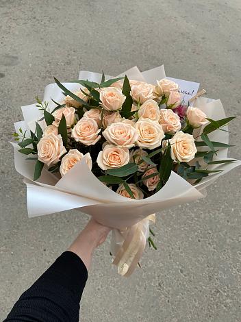 Букет Кремовые розы Латте в Малой Пурге