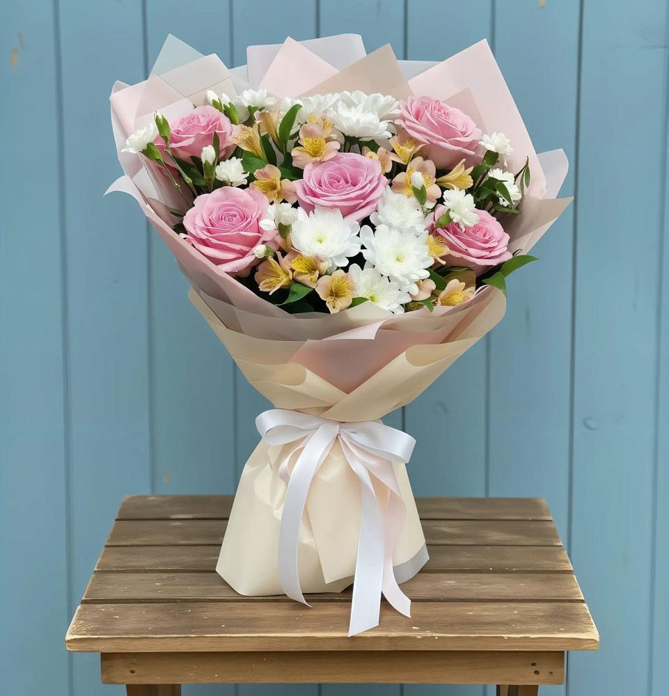 Букет цветов из: Гвоздики, Орхидеи и Розы в Малой Пурге