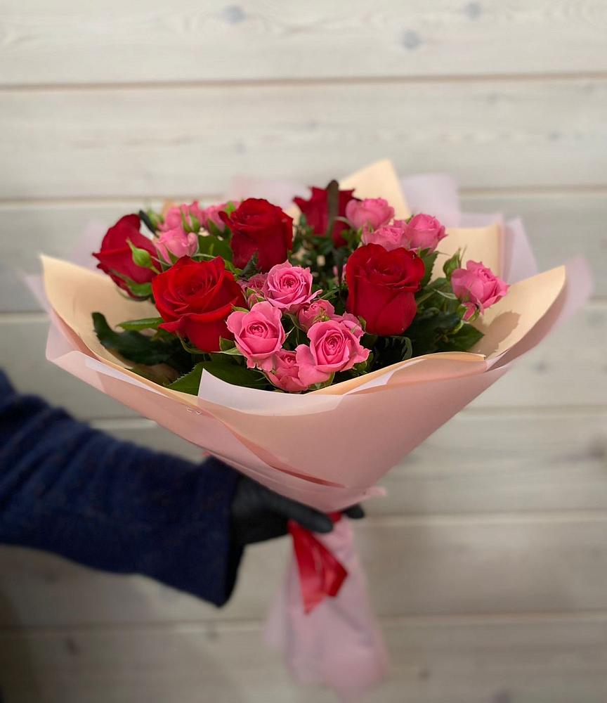 Букет цветов из: Розы в Малой Пурге