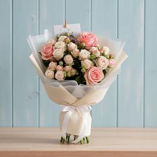 Букет цветов из:  Розы в Малой Пурге