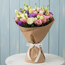Букет цветов из:  Лизиантусы в Малой Пурге