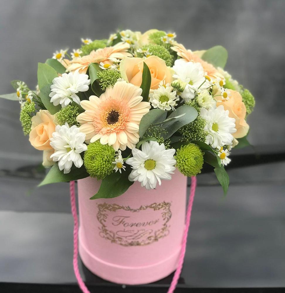 Цветочная композиция из Розы, Герберы и Хризантемы в шляпной коробке в Малой Пурге