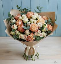 Букет цветов из:  Альстромерии и Розы #REPLACE_PRED# Малой Пурге