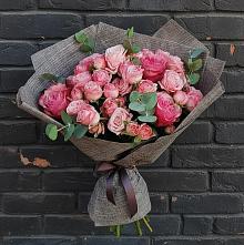 Букет цветов из:  Розы в Малой Пурге