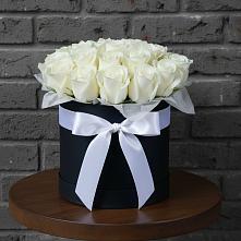 Цветочная композиция из Розы в шляпной коробке в Малой Пурге